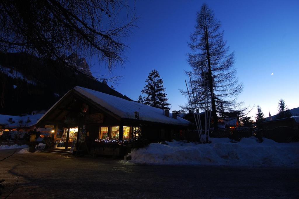 Camping Catinaccio Rosengarten Pozza di Fassa Zewnętrze zdjęcie