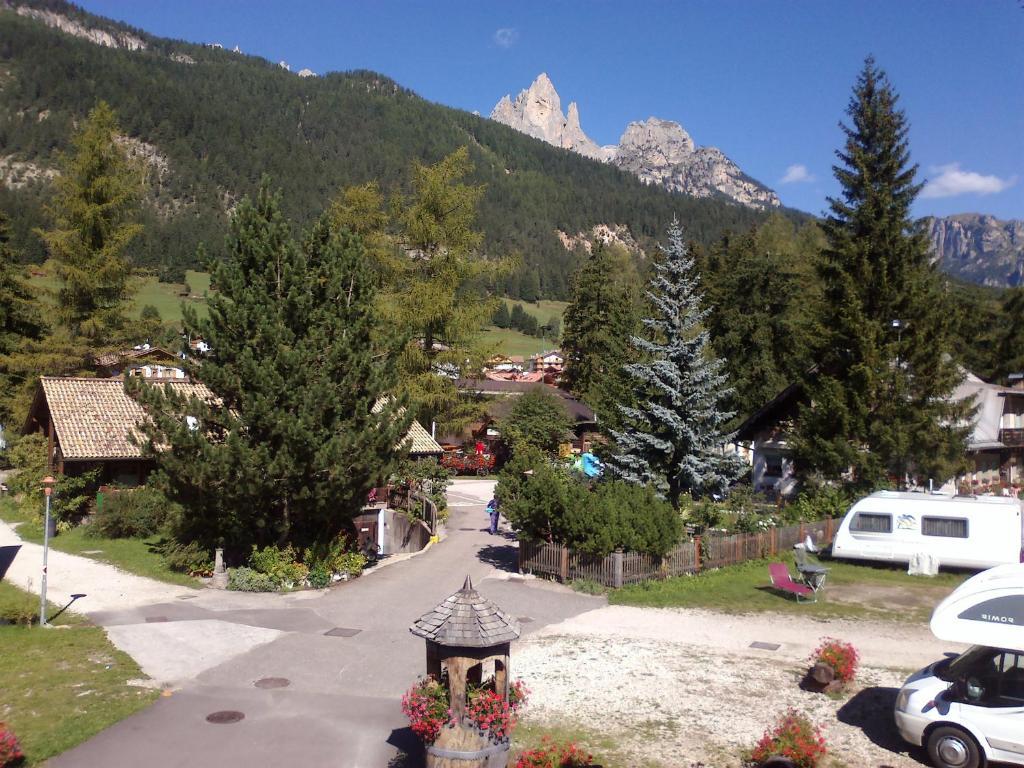 Camping Catinaccio Rosengarten Pozza di Fassa Zewnętrze zdjęcie